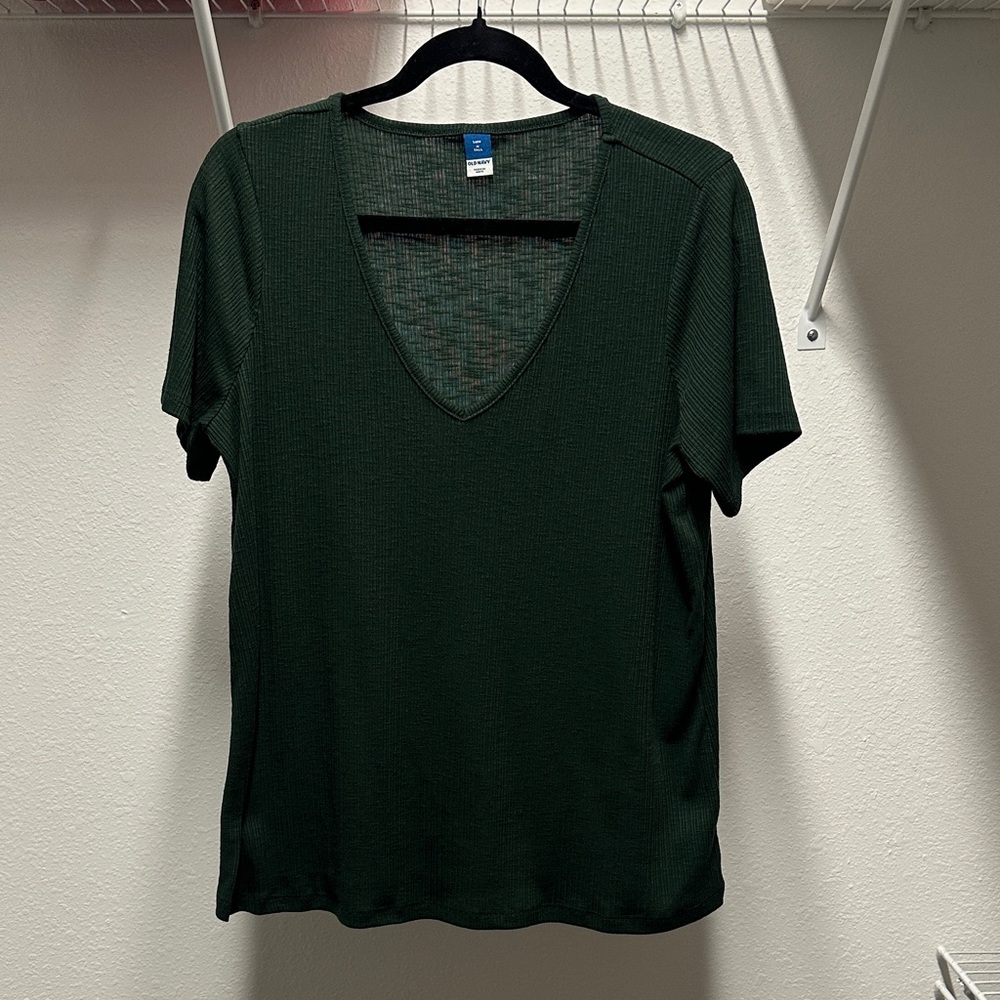 Old Navy Dark Green V-Neck Short Sleeve Tee
